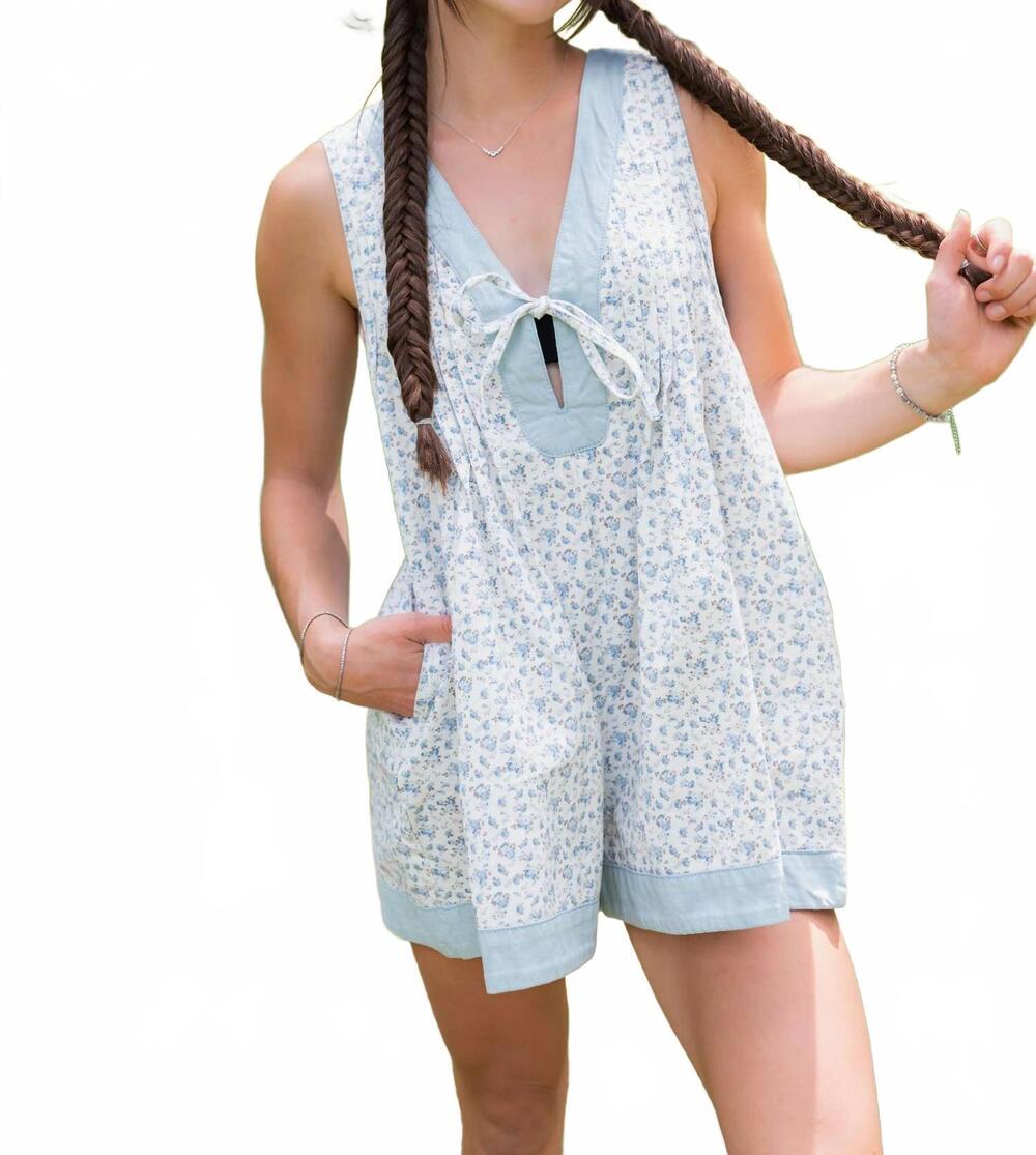 NEW VEVERET free spirited romper in light blue